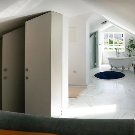 Ferienhaus Fuer 7 Personen Und 1 Kind In Orebic, Dalmatien Sueddalmatien