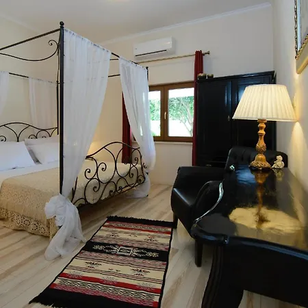 Ferienhaus Fuer 7 Personen Und 1 Kind In Orebic, Dalmatien Sueddalmatien 度假居 *