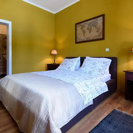 Ferienhaus Fuer 7 Personen Und 1 Kind In Orebic, Dalmatien Sueddalmatien *